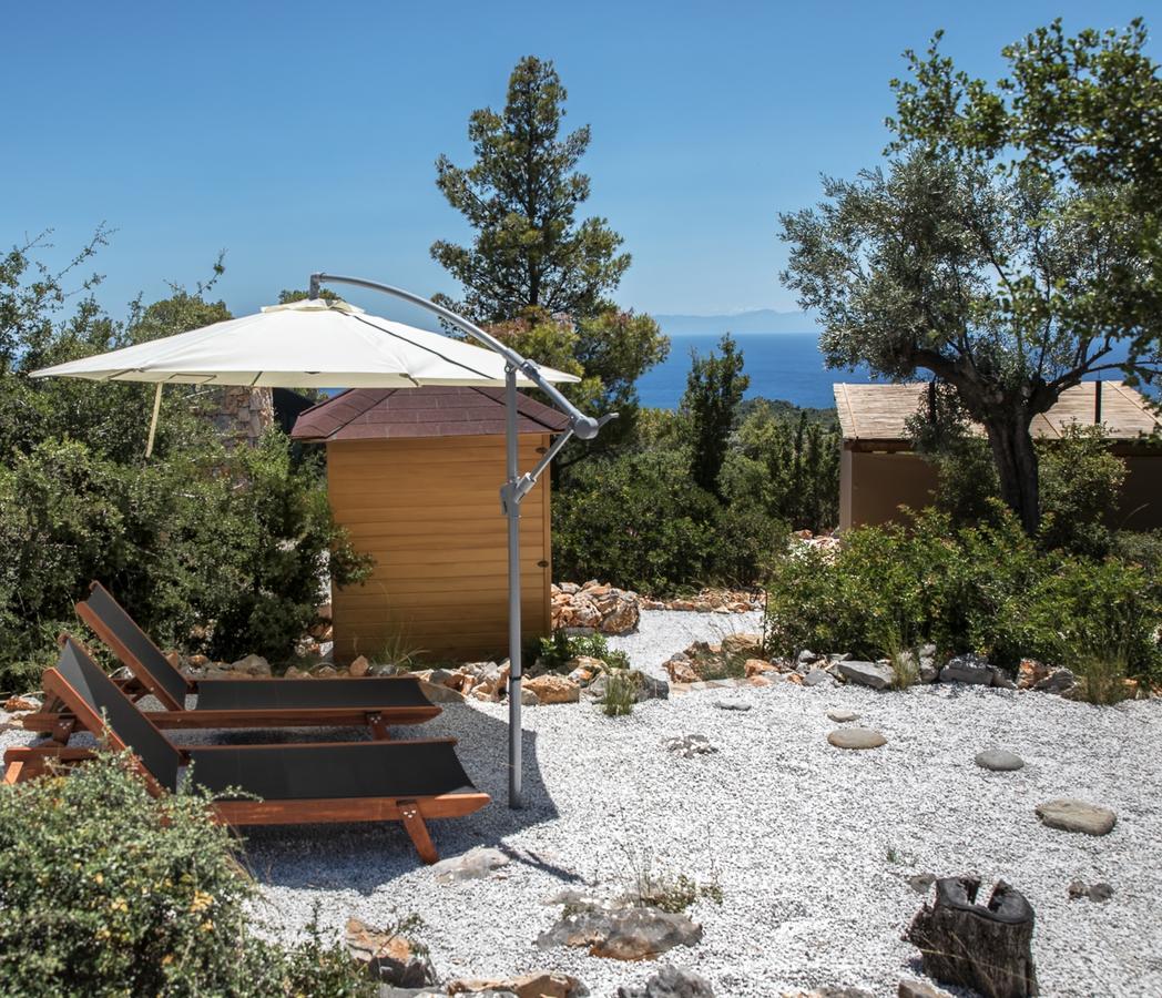 The Infinity 180 Luxury Suites Milia Екстериор снимка