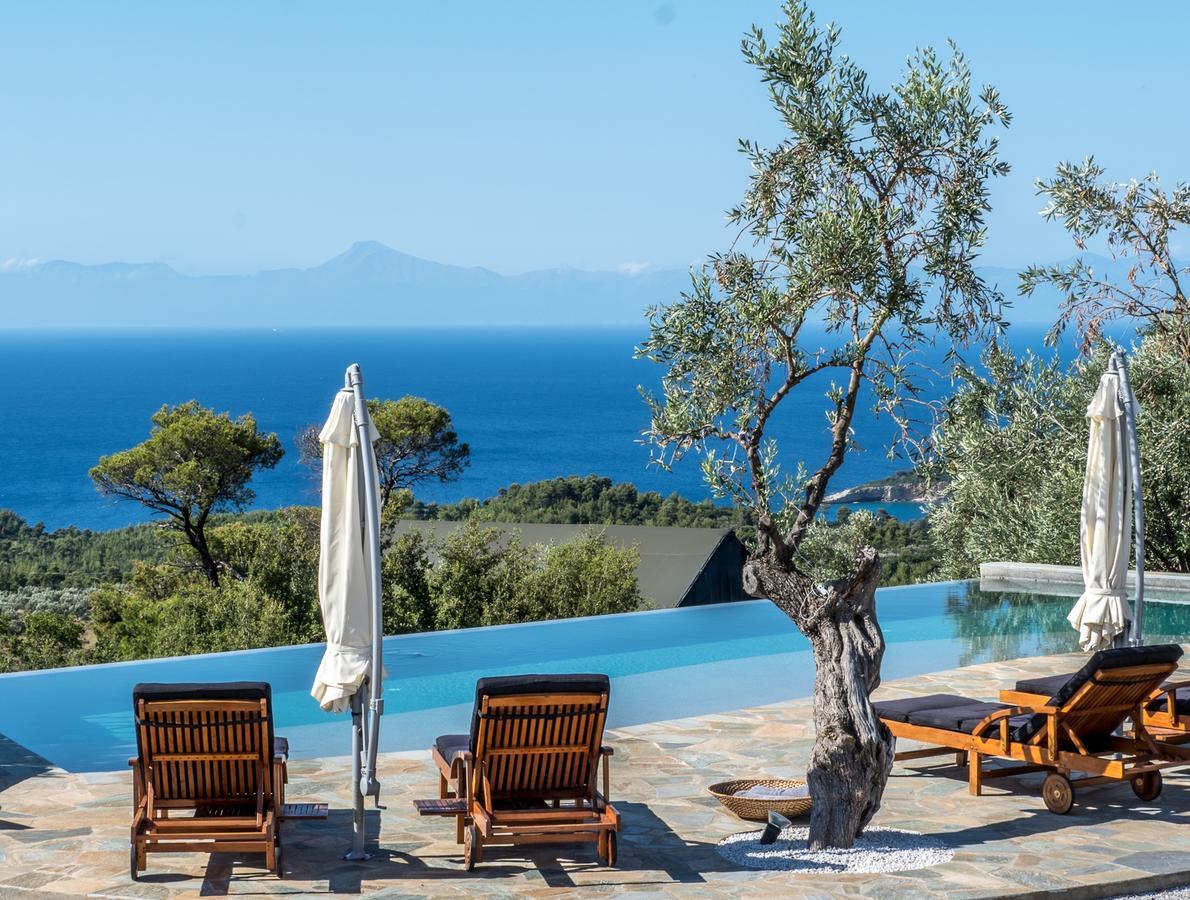The Infinity 180 Luxury Suites Milia Екстериор снимка