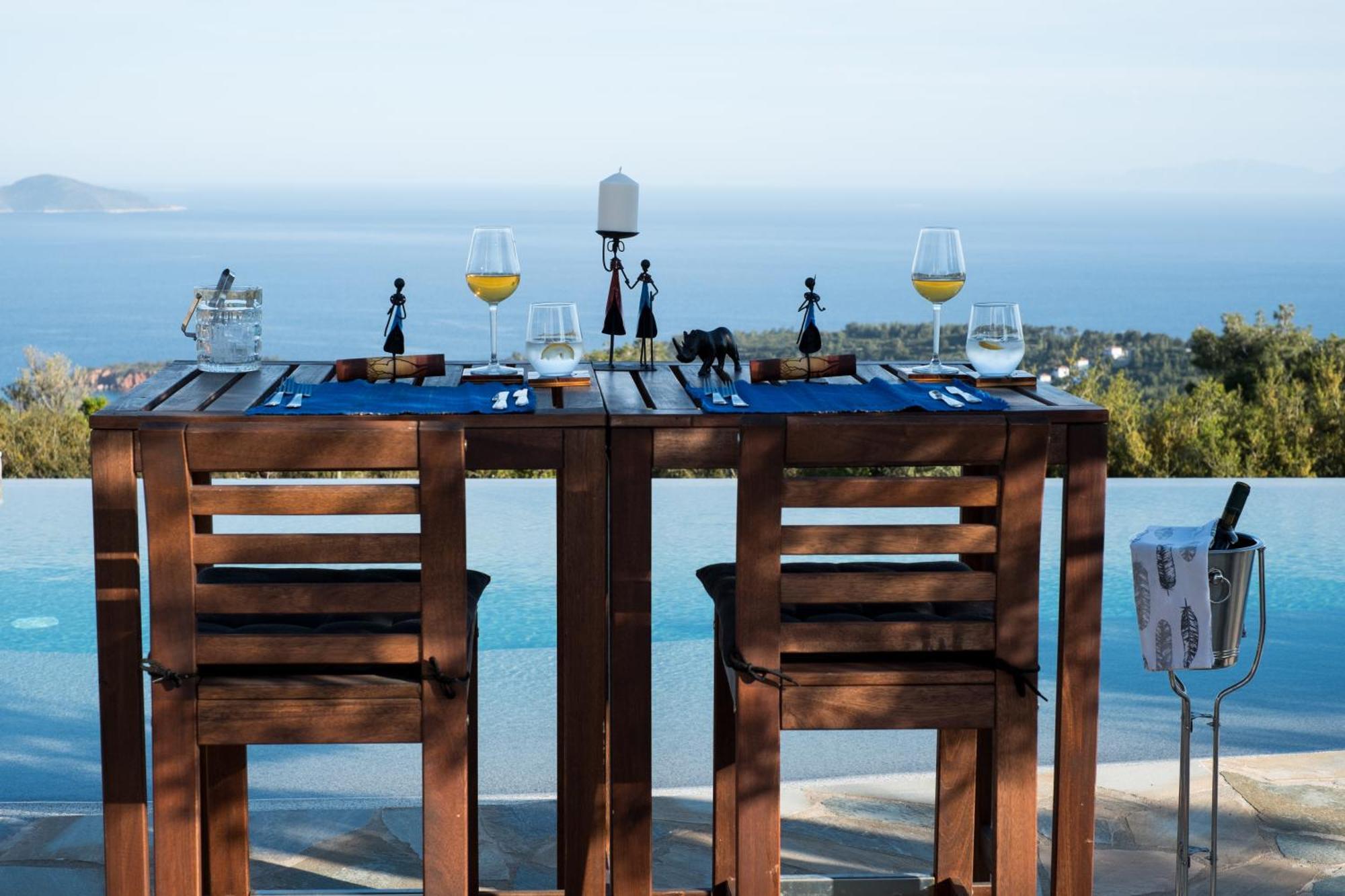 The Infinity 180 Luxury Suites Milia Екстериор снимка